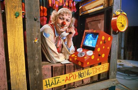 Veijo Pasanen näytteli Ylelle kehitellyssä lastenohjelmassa sirkuspelle Hermannia vuosina 1978–1988.