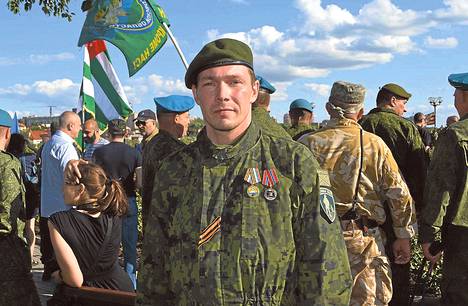 Petri Viljakainen osallistui 18. heinäkuuta Donetskissa toisen maailmansodan aikaisen kenraalin patsaan julkistamistilaisuuteen. Samana päivänä hän liittyi pataljoonaan.