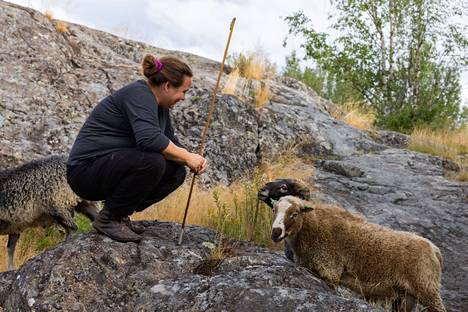 Lampuri Reetta Kandolin kiinnostui mahdollisuudesta elää Vallisaaressa urbaania saaristoelämää.