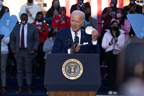 Yhdysvaltain presidentti Joe Biden vaati uuden vaalilakipaketin hyväksymistä Atlantassa tiistaina pitämässään puheessa. 
