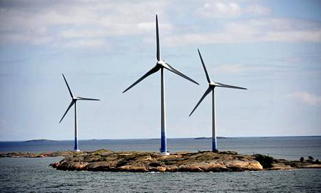 Båtskärissä Maarianhaminan eteläpuolella on kolme 65 metriä korkeaa tuulivoimalaa. Uusi teknologia kolminkertaistaa korkeuden.