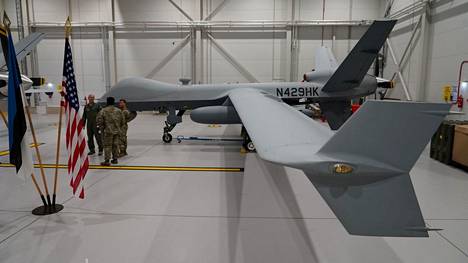Yhdysvaltain ilmavoimien MQ-9 Reaper -lennokki Amarin lentotukikohdassa VIrossa kesäkuussa 2020.