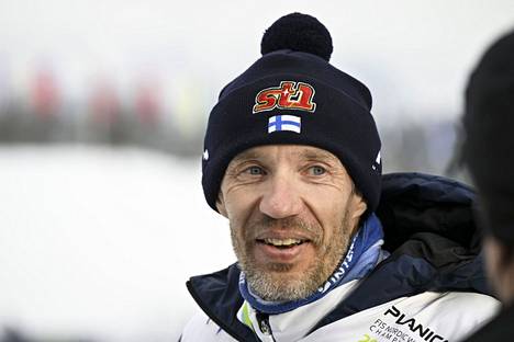 Teemu Pasanen on toiminut Suomen hiihtäjien päävalmentajana vuodesta 2020 ja sitä ennen pitkään valmennusryhmässä.