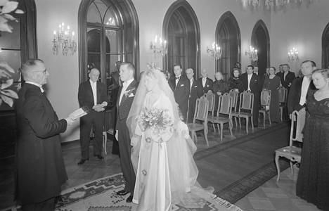 Kallion tyttären häitä vietettiin Linnassa 16.12.1940. Vihkimisen suoritti opetusministeri Antti Kukkonen.