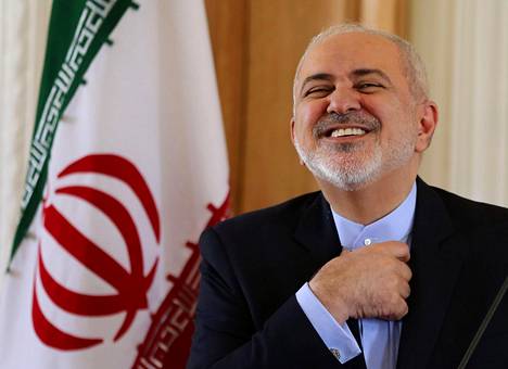 Iranin ulkoministeri Javad Zarif lehdistötilaisuudessa Teheranissa helmikuussa.