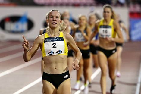 Ilona Mononen voitti naisten 1 500 metrin juoksun Suomen mestaruuden elokuussa 2021.