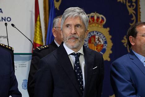 Espanjan sisäministeri Fernando Grande-Marlaskan puhelinta vakoiltiin Pegasus-ohjelmalla. 