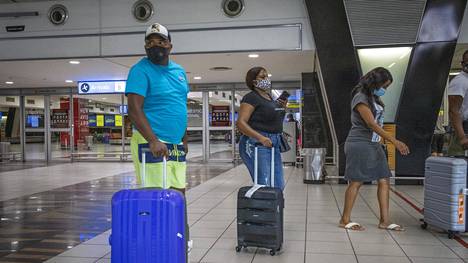 Koronavirus | Useat maat rajoittavat matkustusta Etelä-Afrikkaan uuden virusmutaation vuoksi: Nyt joukkoon liittyivät Guatemala, Panama ja Hollanti