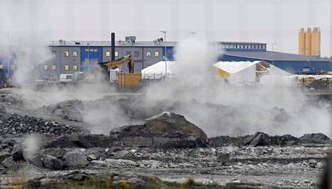 Räjäytystyö Fennovoiman Hanhikivi 1 -ydinvoimalaitoksen työmaa-alueella Pyhäjoella 3. marraskuuta 2021.