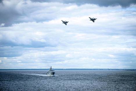 Venäjä aloitti hyvin lyhyellä varoitusajalla merisotaharjoituksen, johon Ruotsi vastasi nostamalla sotilaallista valmiuttaan.