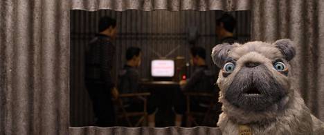 Oracle-koiran ääniroolin elokuvassa näyttelee Tilda Swinton.