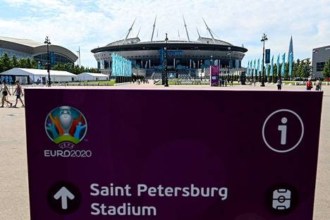 Pietarin Krestovski-stadionilla pelataan vielä yksi EM-jalkapallon puolivälieräottelu.