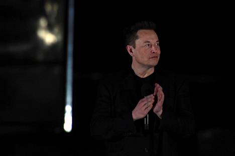 Elon Musk on edelleen Teslan suuromistaja noin 15 prosentin osuudella.