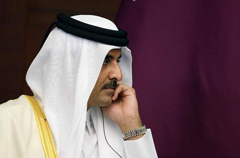 Qataria johtaa autoritäärisesti emiiri Tamim bin Hamad al-Thani.
