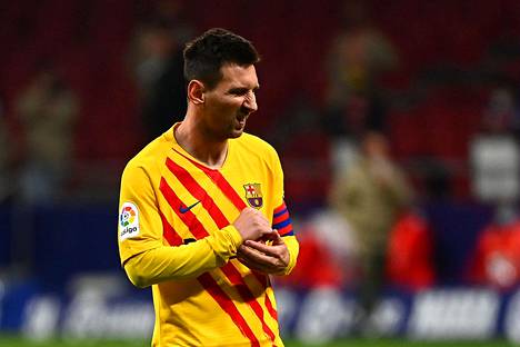 Lionel Messi ja muut FC Barcelonan tähdet joutuvat palkkaleikkuriin.