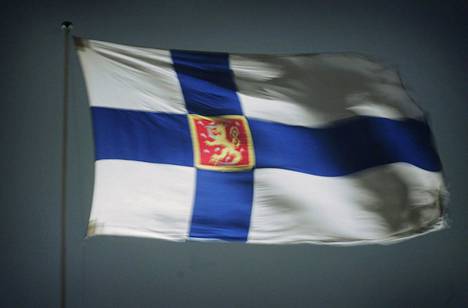 Suomi liputtaa kuuden miehen ja yhden naisen takia, ja nyt liput halutaan  salkoon talvisodan loppumisen kunniaksi – näistä syistä Suomi liputtaa -  Kotimaa 