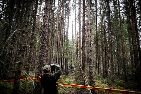15. toukokuuta Keuruulla maahan pudonneen koneen putoamispaikka on tiheässä havupuumetsässä.
