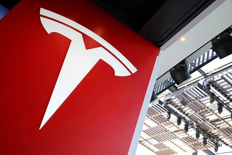Sähköautovalmistaja Teslan logo kuvattuna Yhdysvalloissa vuonna 2018.