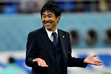 Hajime Moriyasun valmentama Japani voitti Qatarin MM-kisoissa alkulohkonsa kukistamalla lohkon jättiläiset Saksan ja Espanjan. Kuva Espanja-ottelusta.