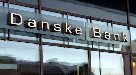 Tanskan talousrikoksia tutkiva yksikkö on luopunut syytteistä kuutta entistä Danske Bankin johtajaa vastaan.