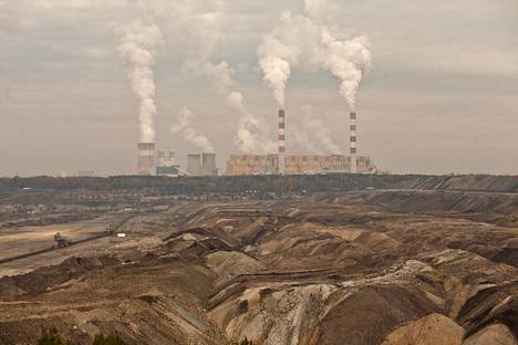 Euroopan saastuttavimmalla hiilivoimalalla työpaikkojen menetys pelottaa  enemmän kuin ilmastonmuutos ja terveyshaitat - Ulkomaat 