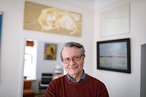 Emeritusprofessori Kaarlo Tuorista tuli oikeustieteilijä lähes sattumalta. Tutkimusta hän tekee aktiivisesti vielä eläkkeelläkin.