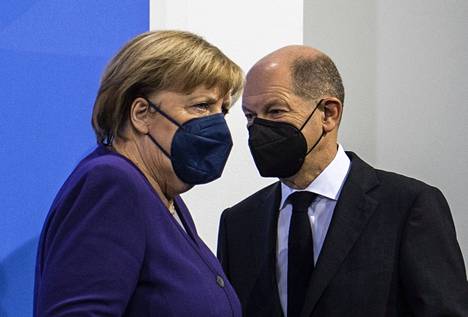 Valta Saksassa vaihtuu ensi viikolla Angela Merkeliltä uudelle liittokanslerille Olaf Scholzille.