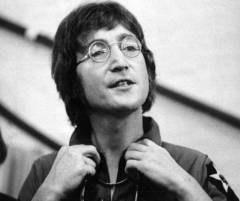 John Lennon on Dick Cavettin haastateltavana showssa, joka alkaa klo 19.15 Tv 2:ssa.