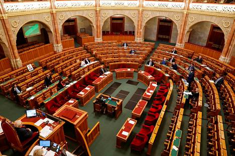 Unkarin parlamentissa keskusteltiin Suomen ja Ruotsin Nato-jäsenyyksistä keskiviikkona.