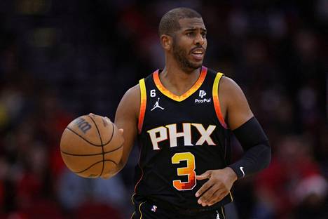 Phoenix Sunsin Chris Paul pelasi 13. joulukuuta 2022 Houston Rocketsia vastaan.
