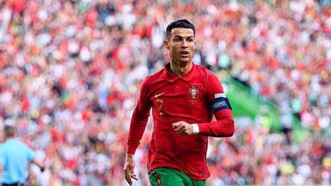 Portugalin Cristiano Ronaldo Kansojen liigan ottelussa Sveitsiä vastaan 5. kesäkuuta.
