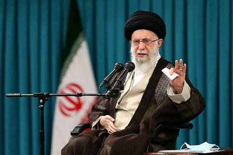 Iranin hengellinen johtaja, ajatollah Ali Khamenei on syyttänyt muun muassa Yhdysvaltoja mielenosoitusten lietsomisesta.