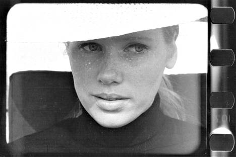 Ingmar Bergmanin ”Persona – Naisen naamio” kuuluu Clickin kevätkauden ohjelmistoon. Suuressa pääosassa Liv Ullman.