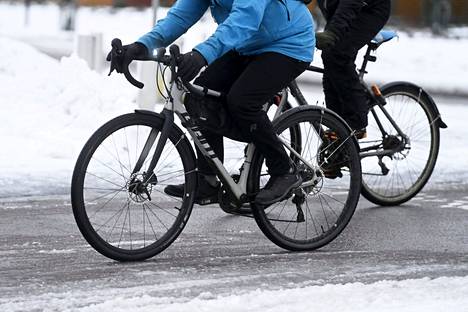 Vilkkain pyöräilykausi odottaa kylmien kevätsäiden vuoksi vielä alkamistaan eteläisimmässäkin Suomessa. 