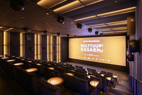 The cinema has three halls, the largest of which can accommodate around 120 customers.  You can get a wine cooler on the seats.