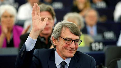 Euroopan parlamentti menee jälleen italialais­johtoon – puhe­mieheksi valittiin meppi Sassoli