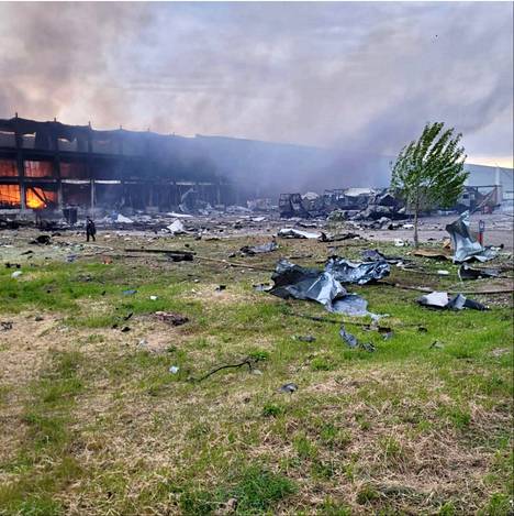 Punaisen Ristin varasto Ukrainan Odessassa tuhoutui maanantaina ohjusiskussa. 