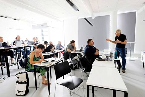 Monilla ulkomaalaisilla opiskelijoilla on ollut hankaluuksia päästä Suomeen, vaikka opinnot alkoivat jo syksyllä. Kuvassa LAB-ammattikorkeakoulun opiskelijoita syksyllä 2019.