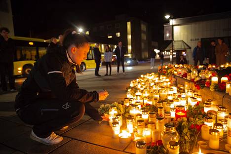 Kaja Odden dropped the candle at the memorial site on Thursday night.