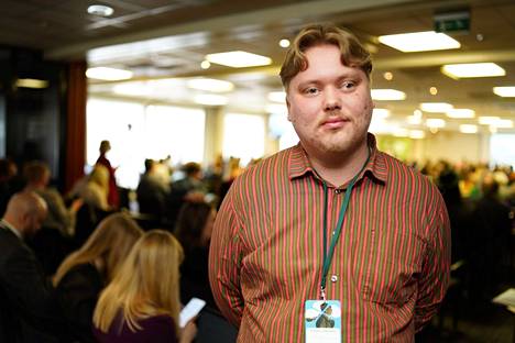 Aleksi Sandroos, Chairman of the Center Youth, at a party council meeting in Vaasa on Saturday. 
