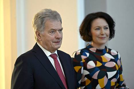 Presidentti Sauli Niinistö ja hänen puolisonsa Jenni Haukio onnittelivat Käärijää sunnuntaina.