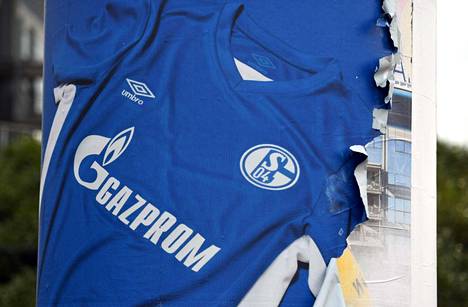 Venäläisen kaasujätin Gazpromin logo ei enää jatkossa näy Schalke 04:n pelipaidoissa.