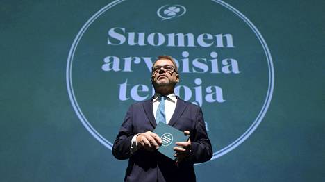 Juha Sipilä keskustan vaaliavauksessa: Sdp:n johdolla työllisyys ei nouse ja lupaukset tehdään velaksi