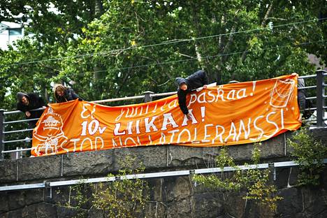 Stop töhryille -kampanja vietti 10-vuotisjuhliaan Finlandia-talossa syyskuussa 2008, ja Vapaa Helsinki -ryhmä järjesti tapahtumalle Stop nollatoleranssi -vastabileet.