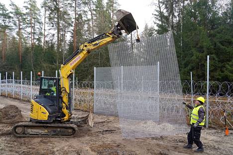 A fence was built on the Lithuanian-Belarusian border on 4 November.