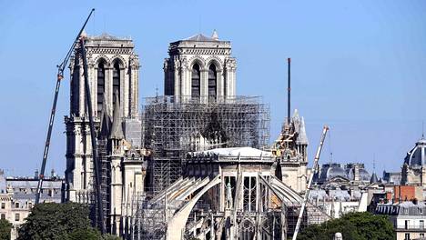 Ranskan kulttuuriministeriö: Notre Damen puhdistustyöt takkuavat, koska katedraali on yhä luhistumisvaarassa
