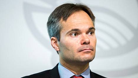 Sisäministeri Kai Mykkänen lupaa pian lisää toimia ulkomaalais­taustaisen rikollisuuden torjumiseen – Valmisteilla noin kymmenen kohdan ohjelma