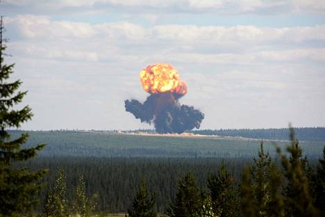 Suomen viimeiset putkimiinat räjäytettiin vuonna 2015 Kittilässä massaräjäytysleirillä. 