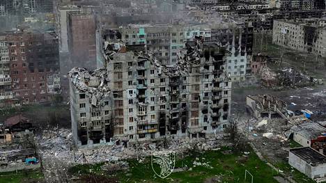 Ukrainan asevoimien 21. toukokuuta julkaisema ilmakuva Bahmutin tuhoista.