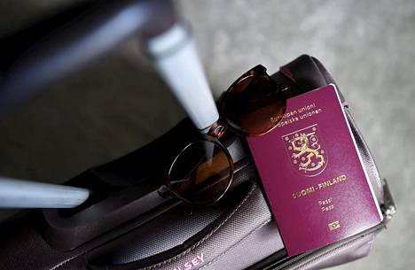 Osalla suomalaista passi on päässyt vanhentumaan, kun korona-aikana ei ole haluttu tai voitukaan matkustaa ulkomaille.